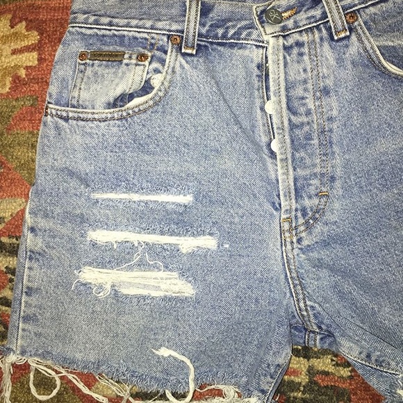 Calvin Klein Vintage Shorts - Picture 2 of 6